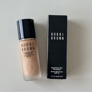 NIB NWT New Bobbi Brown Weightless Skin Foundation Shade N-050 Neutral Natural